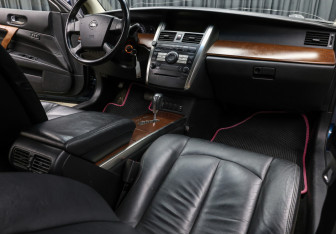 Подержанный автомобиль Nissan Teana 2006 года (11 фото)