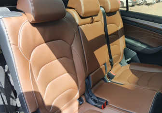 Подержанный автомобиль Skoda Kodiaq 2023 года (15 фото)