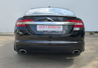 Подержанный автомобиль Jaguar XF Sedan 2009 года (6 фото)
