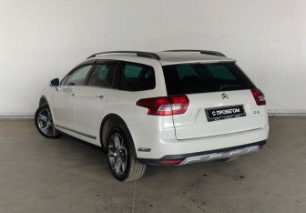 Подержанный автомобиль Citroen C5 Wagon 2014 года (7 фото)
