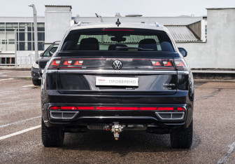 Подержанный автомобиль Volkswagen Teramont 2023 года (6 фото)