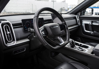 Подержанный автомобиль Jaecoo J7 2024 года (9 фото)