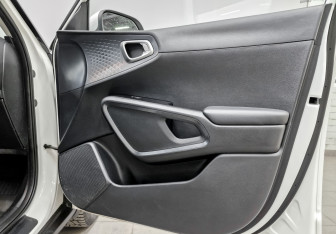 Подержанный автомобиль Kia Soul 2021 года (24 фото)