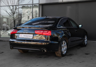Подержанный автомобиль Audi A6 Sedan 2014 года (4 фото)