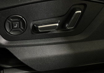 Подержанный автомобиль Audi Q7 2021 года (16 фото)
