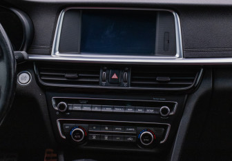 Подержанный автомобиль Kia Optima Sedan 2019 года (14 фото)