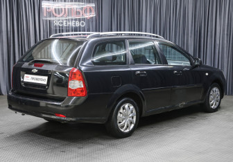 Подержанный автомобиль Chevrolet Lacetti Wagon 2008 года (5 фото)