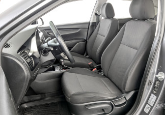 Подержанный автомобиль Kia Rio Hatchback 2021 года (20 фото)