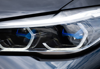Подержанный автомобиль BMW X6 2021 года (33 фото)