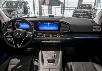Новый Mercedes-Benz GLE 2025 (10 фото)
