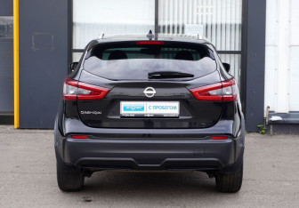 Подержанный автомобиль Nissan Qashqai 2019 года (6 фото)