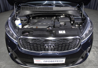 Подержанный автомобиль Kia Sorento 2019 года (9 фото)