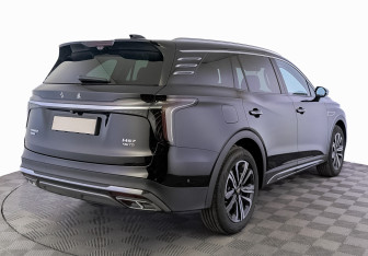 Новый Hongqi HS7 2025 (2 фото)