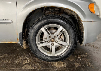 Подержанный автомобиль Dodge Caravan 2003 года (18 фото)