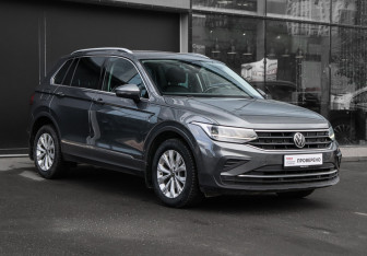 Подержанный автомобиль Volkswagen Tiguan 2021 года (3 фото)