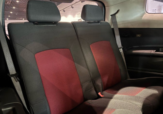 Подержанный автомобиль Chevrolet Orlando 2014 года (12 фото)