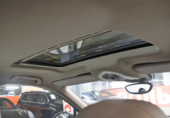 Подержанный автомобиль Porsche Cayenne 2013 года (21 фото)