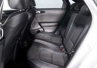 Подержанный автомобиль Kia Ceed Hatchback 2018 года (17 фото)