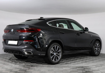 Новый BMW X6 2024 (2 фото)