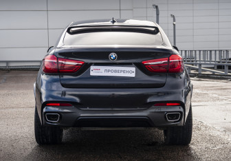 Подержанный автомобиль BMW X6 2018 года (6 фото)