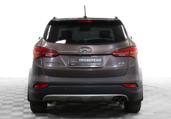 Подержанный автомобиль Hyundai Santa Fe 2013 года (6 фото)