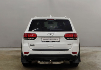 Подержанный автомобиль Jeep Grand Cherokee 2013 года (6 фото)