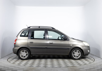 Подержанный автомобиль Hyundai Matrix 2008 года (4 фото)