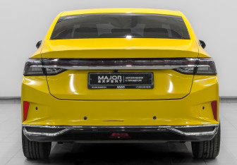 Подержанный автомобиль DongFeng Shine Max 2023 года (6 фото)