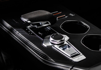 Подержанный автомобиль Changan UNI-K 2023 года (23 фото)