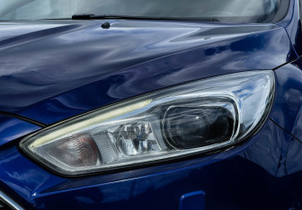Подержанный автомобиль Ford Focus Hatchback 2018 года (8 фото)