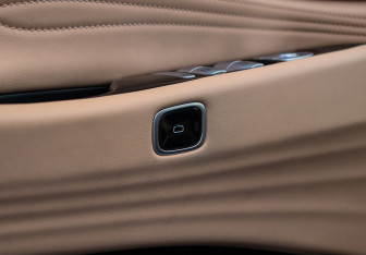 Подержанный автомобиль Jaecoo J8 2024 года (22 фото)