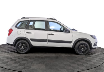Подержанный автомобиль LADA (ВАЗ) Granta Wagon 2023 года (4 фото)
