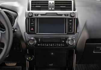 Подержанный автомобиль Toyota Land Cruiser Prado 2017 года (15 фото)