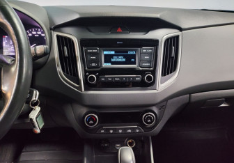 Подержанный автомобиль Hyundai Creta 2019 года (16 фото)