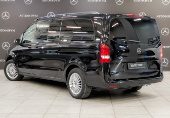Подержанный автомобиль Mercedes-Benz Vito 2021 года (7 фото)