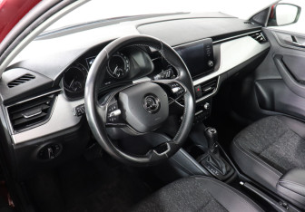 Подержанный автомобиль Skoda Rapid Liftback 2020 года (9 фото)