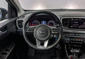 Подержанный автомобиль Kia Sportage 2020 года (22 фото)