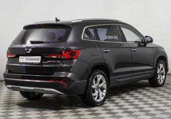 Подержанный автомобиль Jetta VS7 2023 года (5 фото)