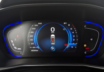 Подержанный автомобиль Geely Coolray 2023 года (16 фото)