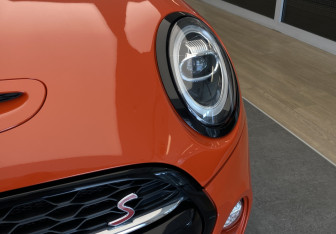 Подержанный автомобиль MINI Hatch 2019 года (7 фото)