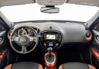 Подержанный автомобиль Nissan Juke 2018 года (14 фото)