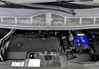 Подержанный автомобиль Peugeot Traveller 2021 года (9 фото)