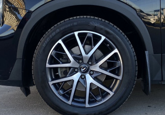 Подержанный автомобиль GAC GS8 2023 года (9 фото)
