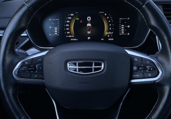 Подержанный автомобиль Geely Atlas Pro 2022 года (15 фото)
