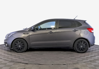 Подержанный автомобиль Kia Rio Hatchback 2016 года (8 фото)