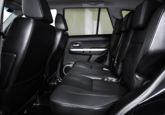 Подержанный автомобиль Suzuki Grand Vitara 2010 года (10 фото)