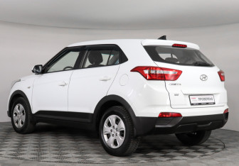 Подержанный автомобиль Hyundai Creta 2019 года (8 фото)