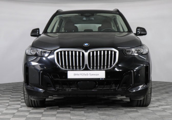 Новый BMW X5 2025 (3 фото)