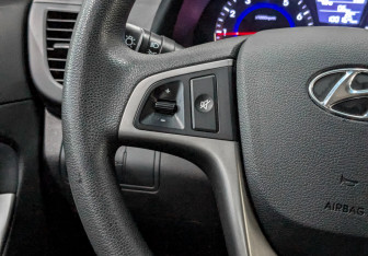 Подержанный автомобиль Hyundai Solaris Sedan 2016 года (27 фото)