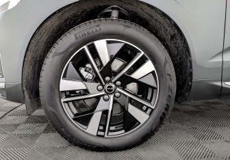 Новый Volvo XC60 2025 (7 фото)